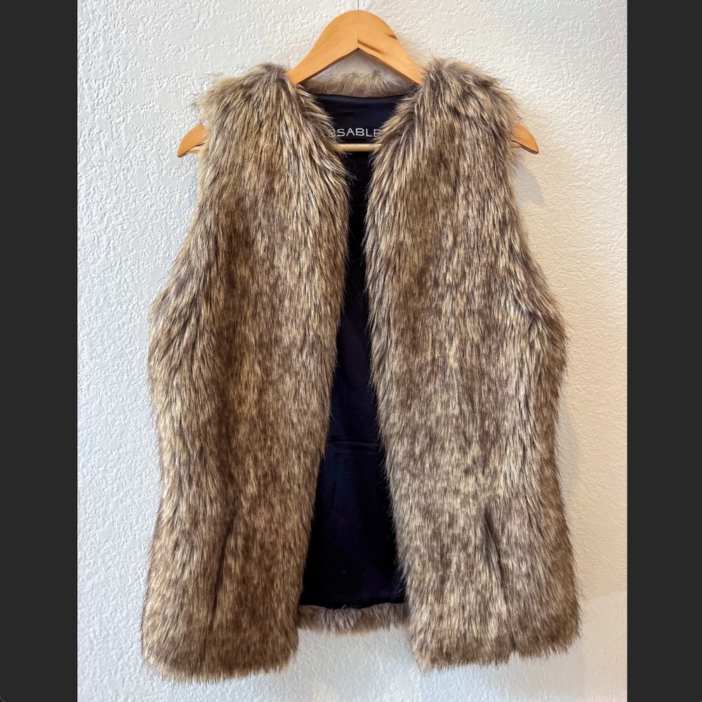 BSABLE Faux Fur Vest